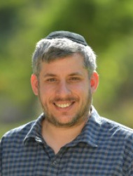 Daniel Sharon
