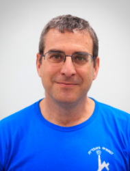nadav k